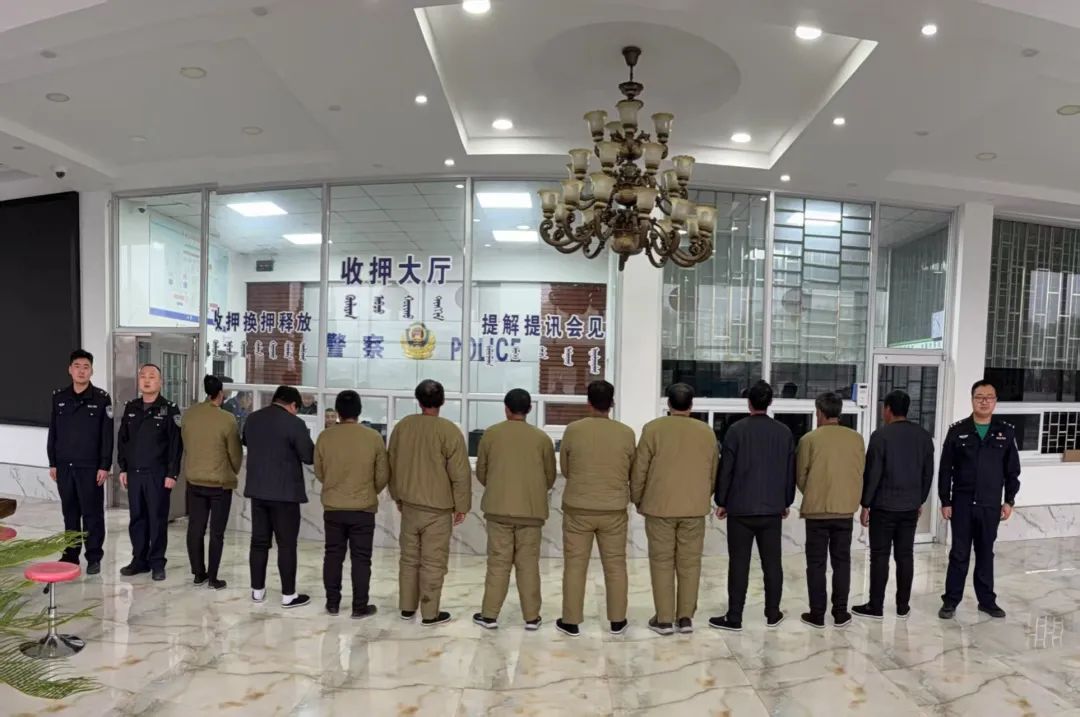 科左后旗重拳整治毁林毁草01.jpg