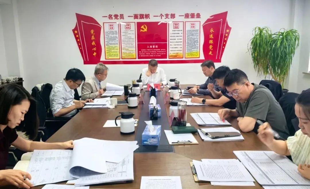 郭天宝调度重点项目建设.jpg